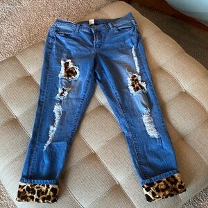 VENUS Blue Boyfriend Jeans with Leopard Details